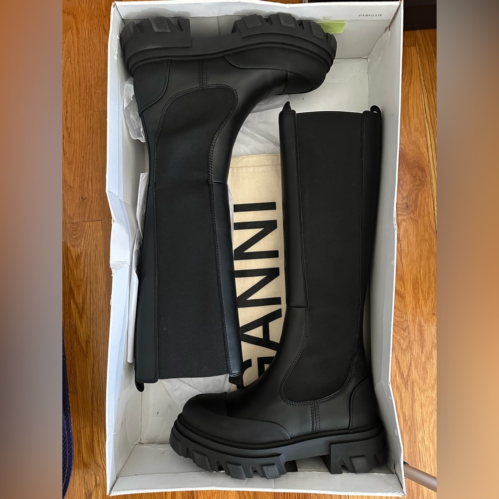 Ganni Knee High Leather Chelsea Boots Chunky Lug Sole Grunge Punk Edgy Black 10 - Picture 10 of 11
